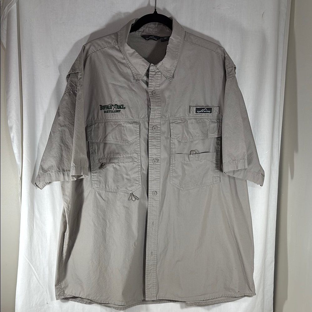 Eddie Bauer Men's Short Sleeve Outdoor vented shirt - Gray